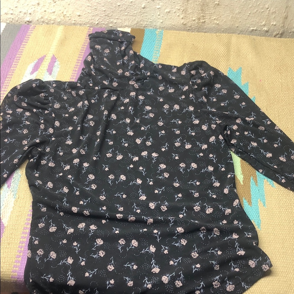🌸Free People Black Floral Blouse 🌹